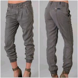 7 For All Mankind Silky Pleated Tencel Joggers  29